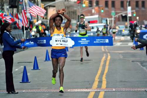 feyisa lelisa wins new york city half marathon