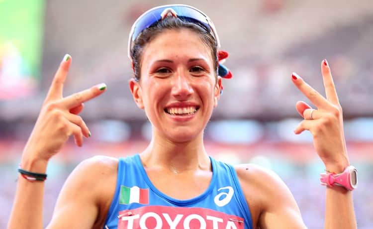 Antonella Palmisano, strepitoso record italiano nei 10.000 metri di marcia su pista