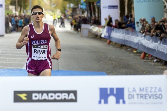Pietro Riva stravince la Mezza Maratona di Treviso