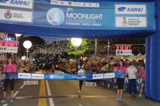 Domani si corre l8^Jesolo Moonlight Half Marathon e 10K