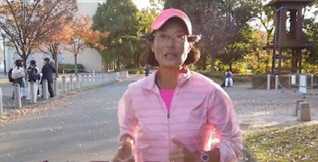 A 61 anni la runner giapponese Yugeta corre la maratona in meno di 3 ore