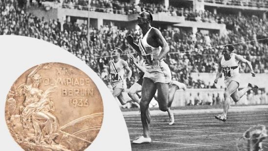 Jesse+Owens+gold+medal+with+picture+of+him