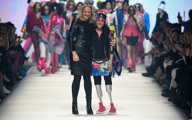 Giusy Versace in passerella a Berlino per lanciare un forte messaggio di inclusione sociale