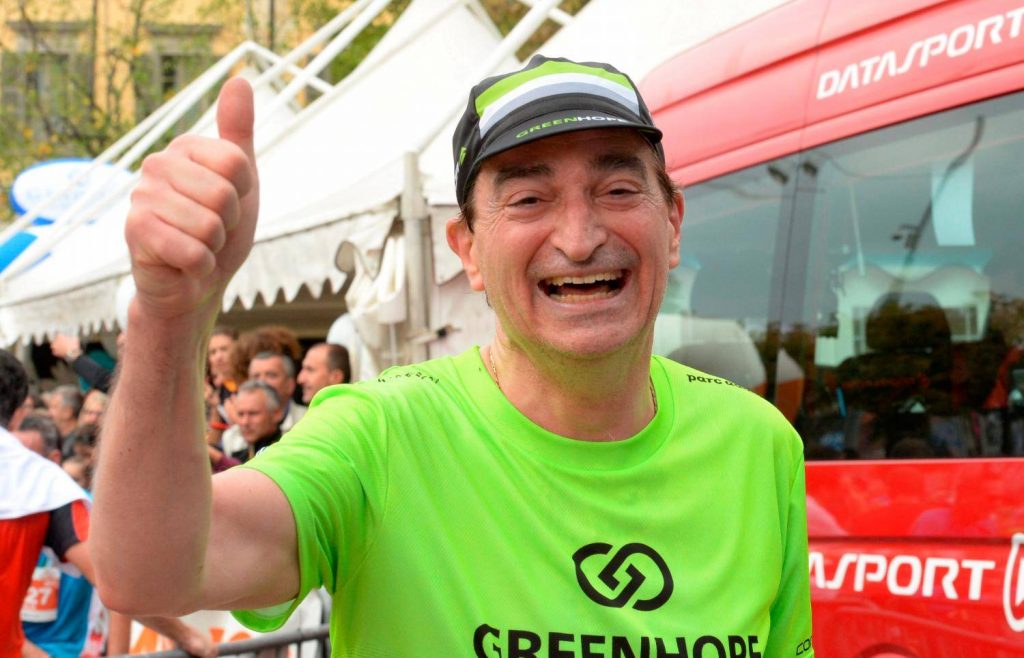 Muore a 62 anni mentre corre il sindaco di Lugano