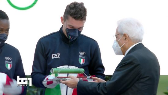 FRAME - Il presidente della Repubblica, Mattarella riceve gli atleti olimpici e paralimpici in occasione della Cerimonia di restituzione della bandiera da parte degli atleti italiani di rientro alle Olimpiadi e Paralimpiadi di Tokyo 2021