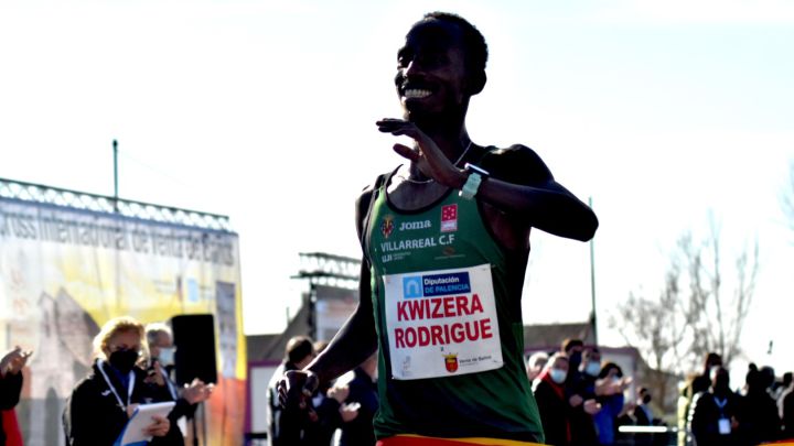Rodrigue Kwizera inarrestabile: sesta vittoria per l'africano al suo undicesimo cross dell'anno.