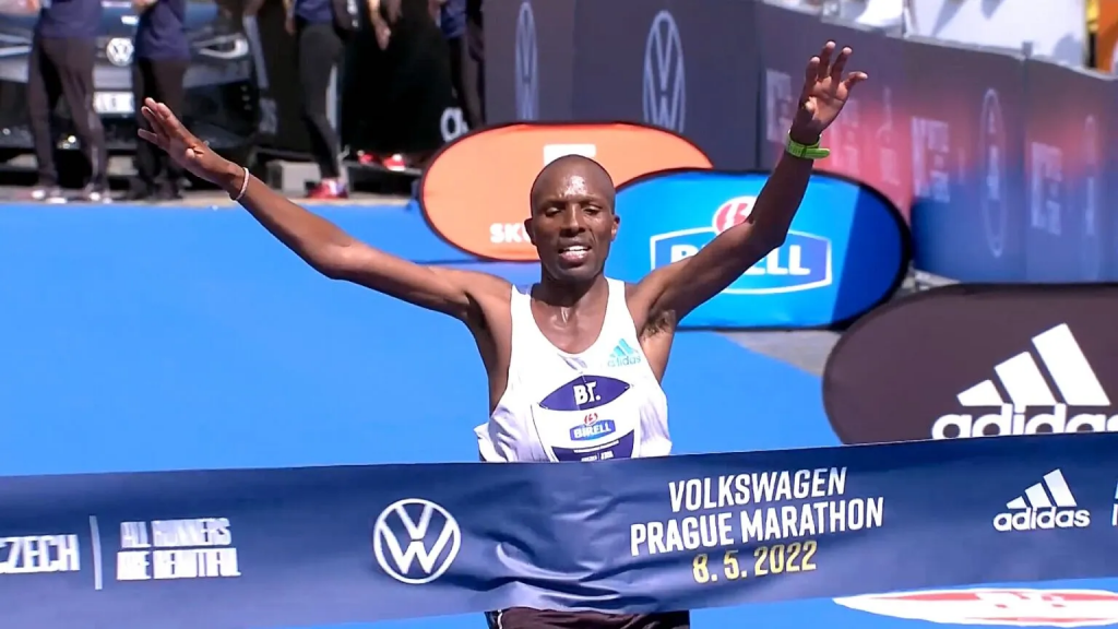 Risultati Volkswagen Prague Marathon 2022: Kigen e Borecha si prendono i titoli