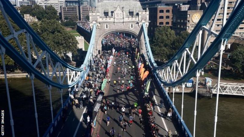 Anche la Maratona di Londra apre agli atleti non binari