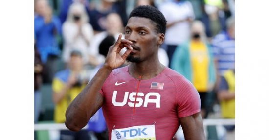 epa10075600 Fred Kerley of the US celebrates after winning the men's 100m final at the World Athletics Championships Oregon22 at Hayward Field in Eugene, Oregon, USA, 16 July 2022. EPA/Robert Ghement