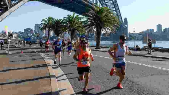 230918100849-02-sydney-marathon-heatwave-australia-climate-compressed-compressed